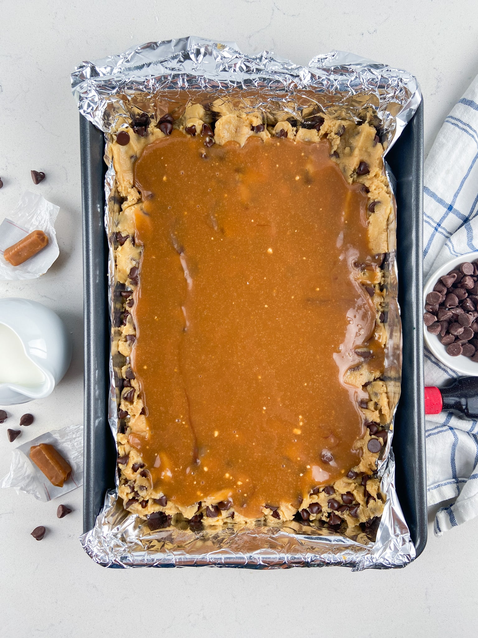 Caramel Chocolate Chip Cookie Bars Crazy For Crust