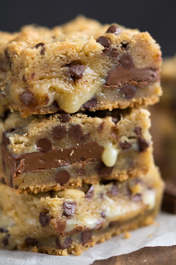 Gooey Chocolate Chip Cookie Bars - Crazy for Crust