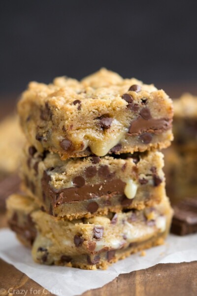 Gooey Chocolate Chip Cookie Bars - Crazy for Crust