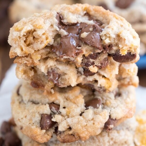 Frosted Flakes Cookies - Crazy for Crust