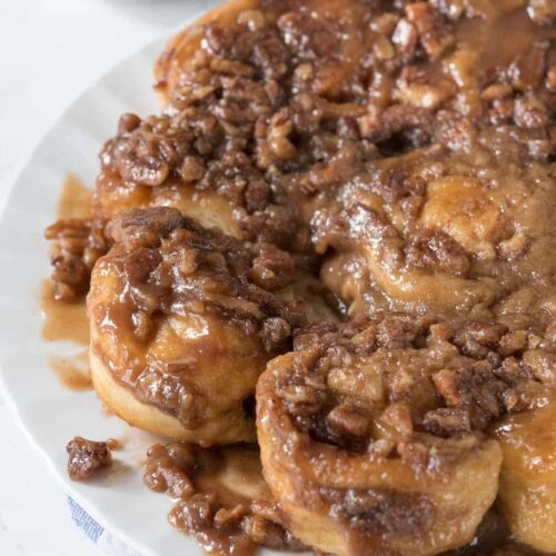 Easy Caramel Pecan Rolls - Crazy for Crust