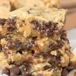 Chocolate Chip Caramel Butter Bars - Crazy for Crust