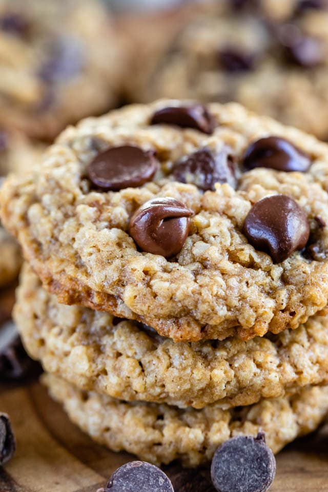 Chewy & Soft Oatmeal Cookies Recipe | Crazy for Crust
