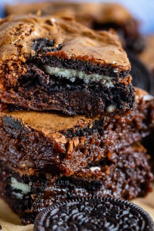 Easy Fudgy Oreo Brownies (one bowl) - Crazy for Crust