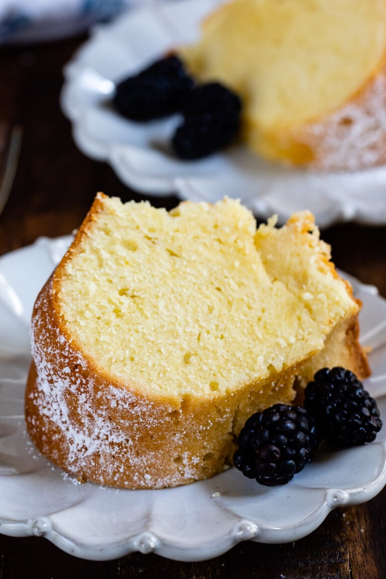 Easy Pound Cake Recipe (The BEST!) - Crazy for Crust