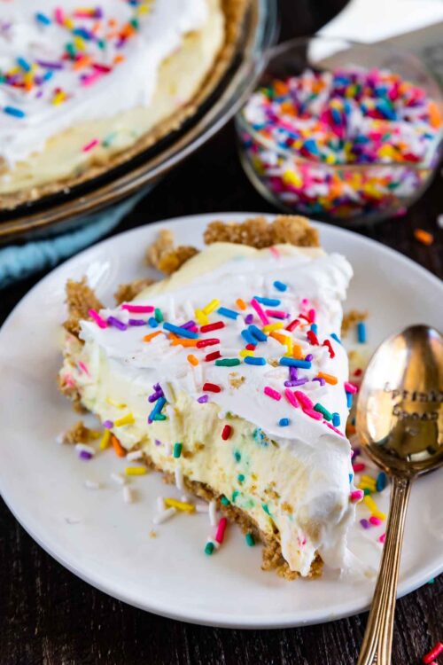 Funfetti Birthday Pie Recipe (No Bake) - Crazy for Crust