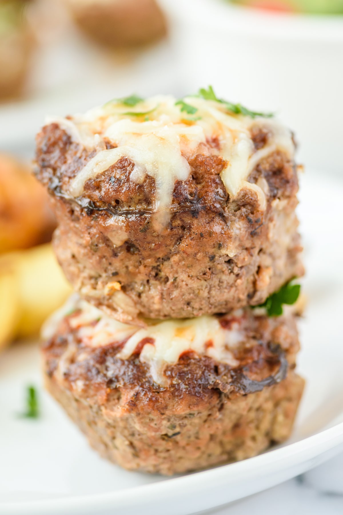 Meatloaf In A Muffin Tin – Individual Mini Meatloaves Recipe – Melanie Cooks