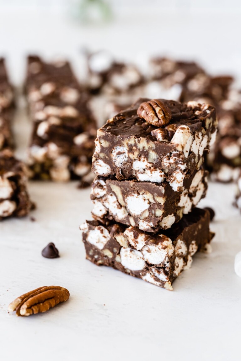 Easy Rocky Road Bars (No Bake Recipe) - Crazy for Crust