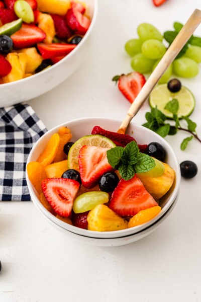 Simple Fresh Fresh Fruit Salad - Crazy for Crust