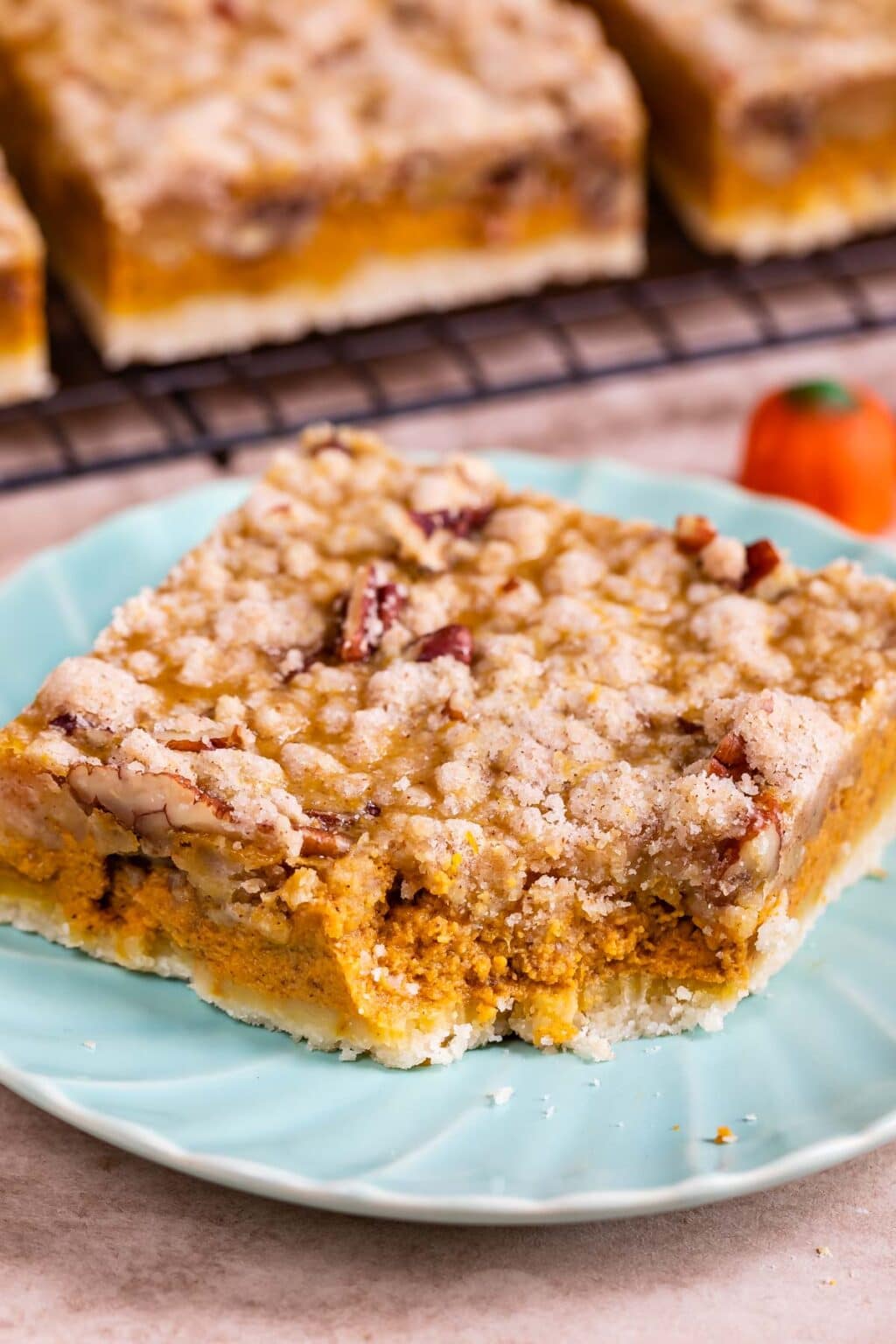 Pumpkin Pie Bars with pecan crumble - Crazy for Crust