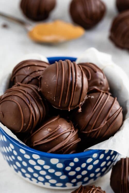 Easiest Peanut Butter Balls Recipe - Crazy for Crust