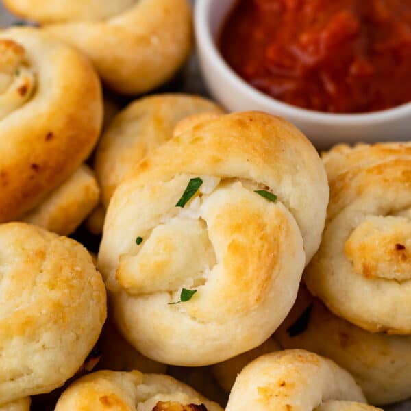 Easy Garlic Knots - Crazy for Crust