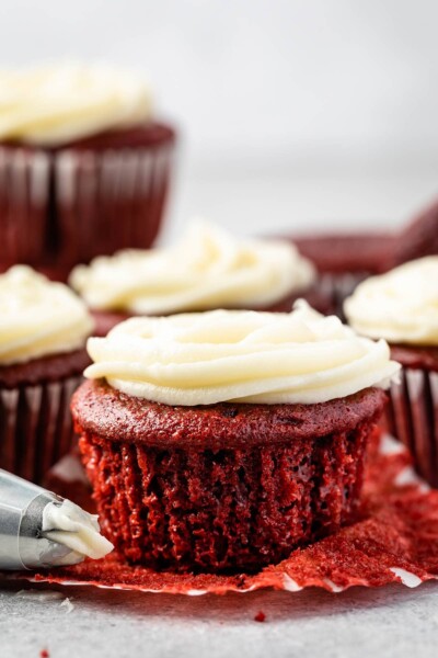 Red Velvet Cupcakes Recipe - Crazy for Crust