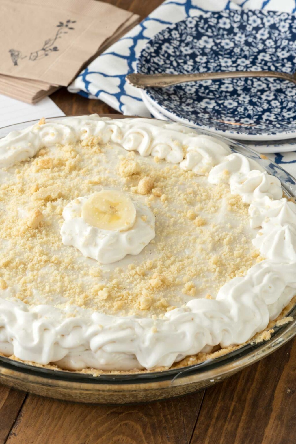 Old Fashioned Banana Pudding Pie - Crazy for Crust