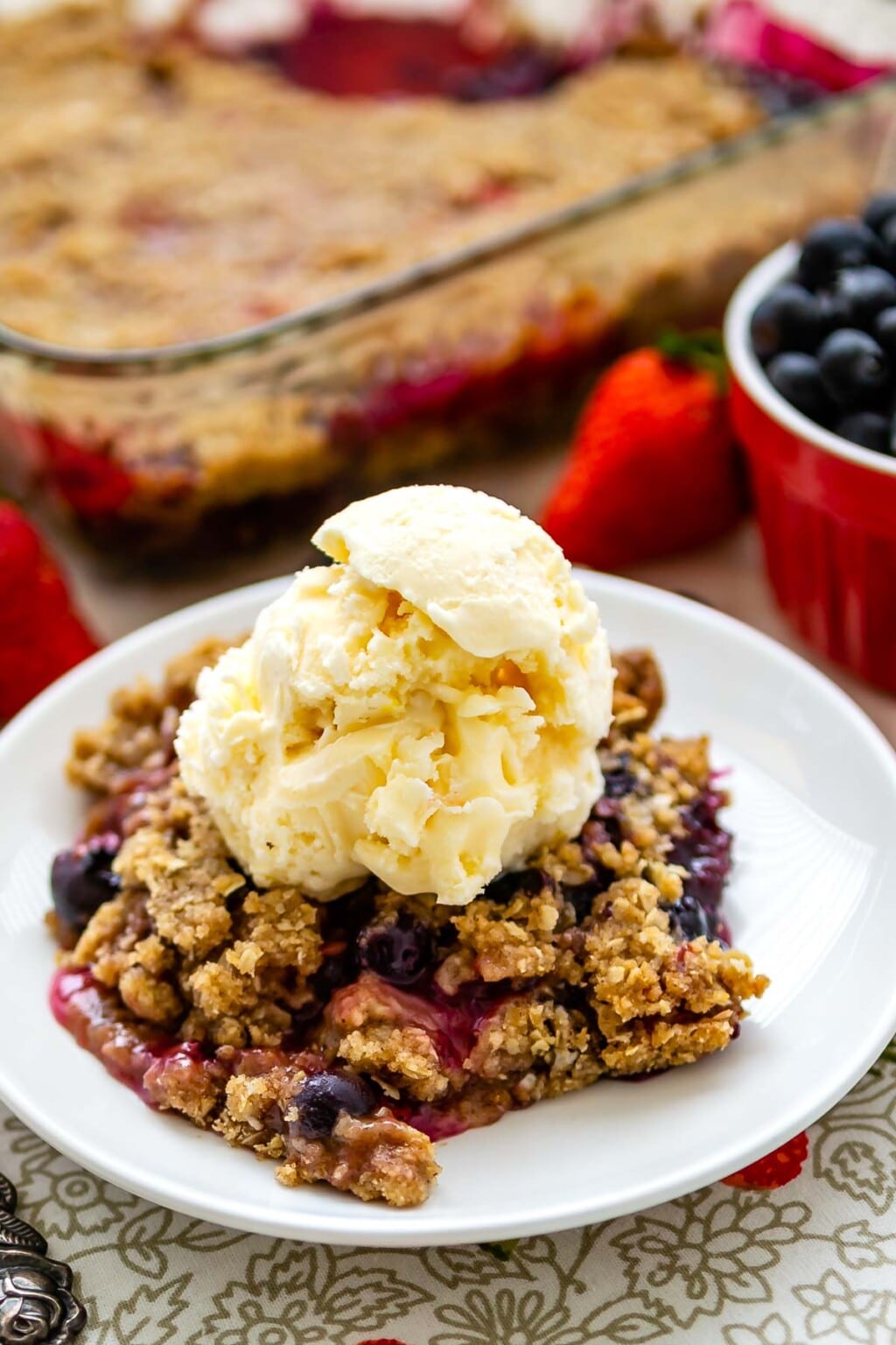 Berry Crisp With Oatmeal Cookie Crumble Crazy For Crust