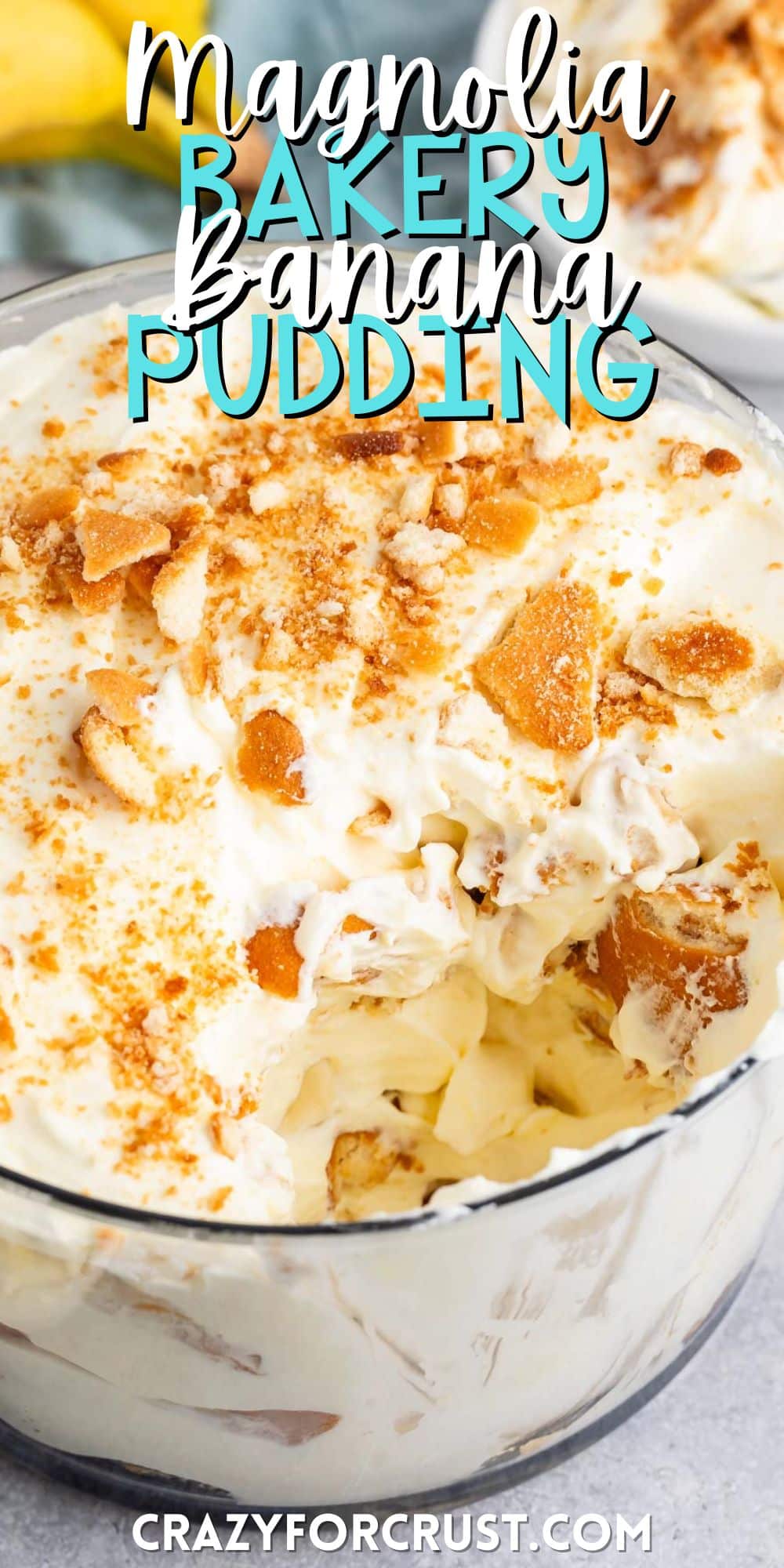banana pudding in a clear glass tub with sliced bananas and cream inside with words on the image.